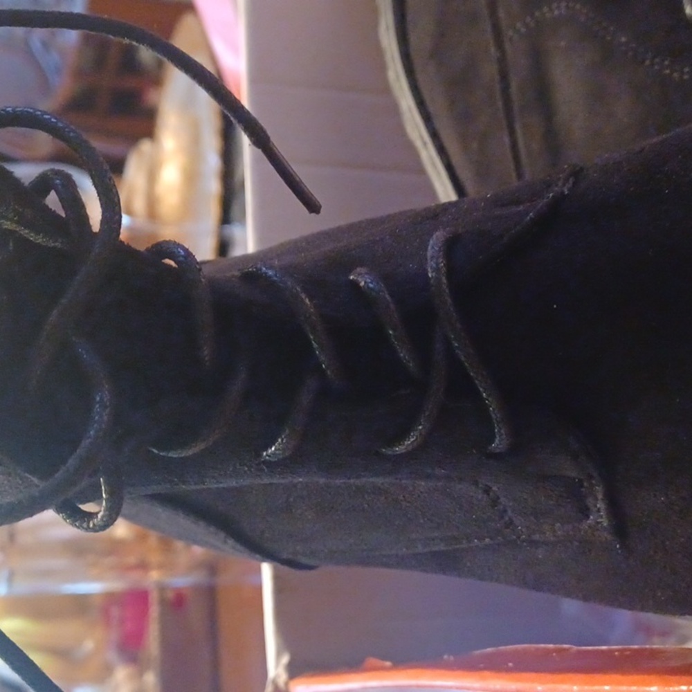 New winter boots - Picture 4 of 4